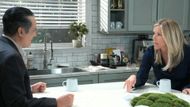 Carly parked herself on a stool to chat on General Hospital | Image: ABC
